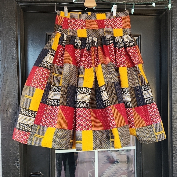 CUTE LITTLE SASSY ANNA   SKIRT‎ - Picture 1 of 8